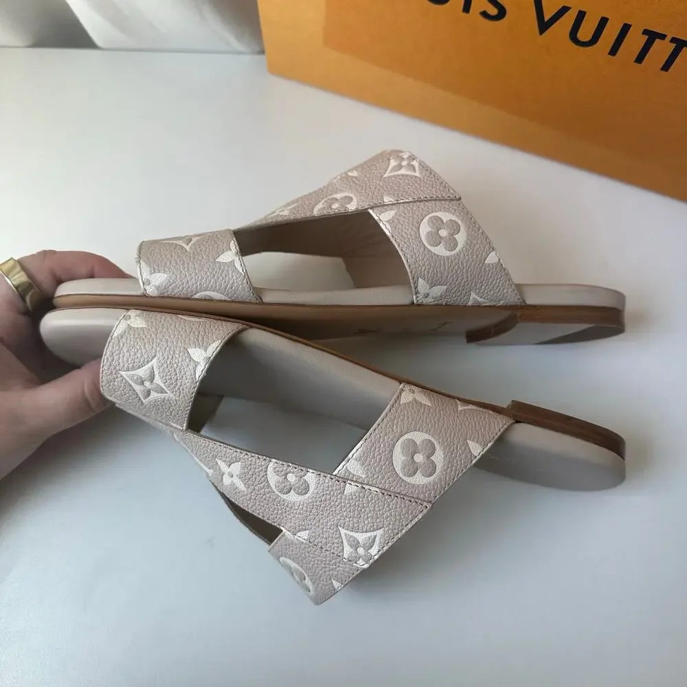 Louis Vuitton (EUR 41) Monogram Empreinte Croisiere Mule Flats - Beige/ Taupe